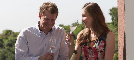 🌸 Feiert mit uns den Tag der Floristik – mit einer Verkostung der Sektmanufaktur Strauch aus der Pfalz